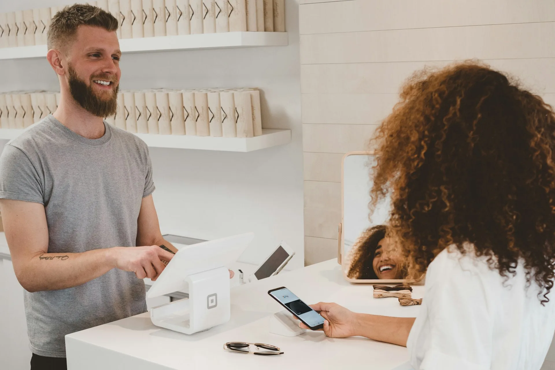 E-commerce online shopping in Royal Oak